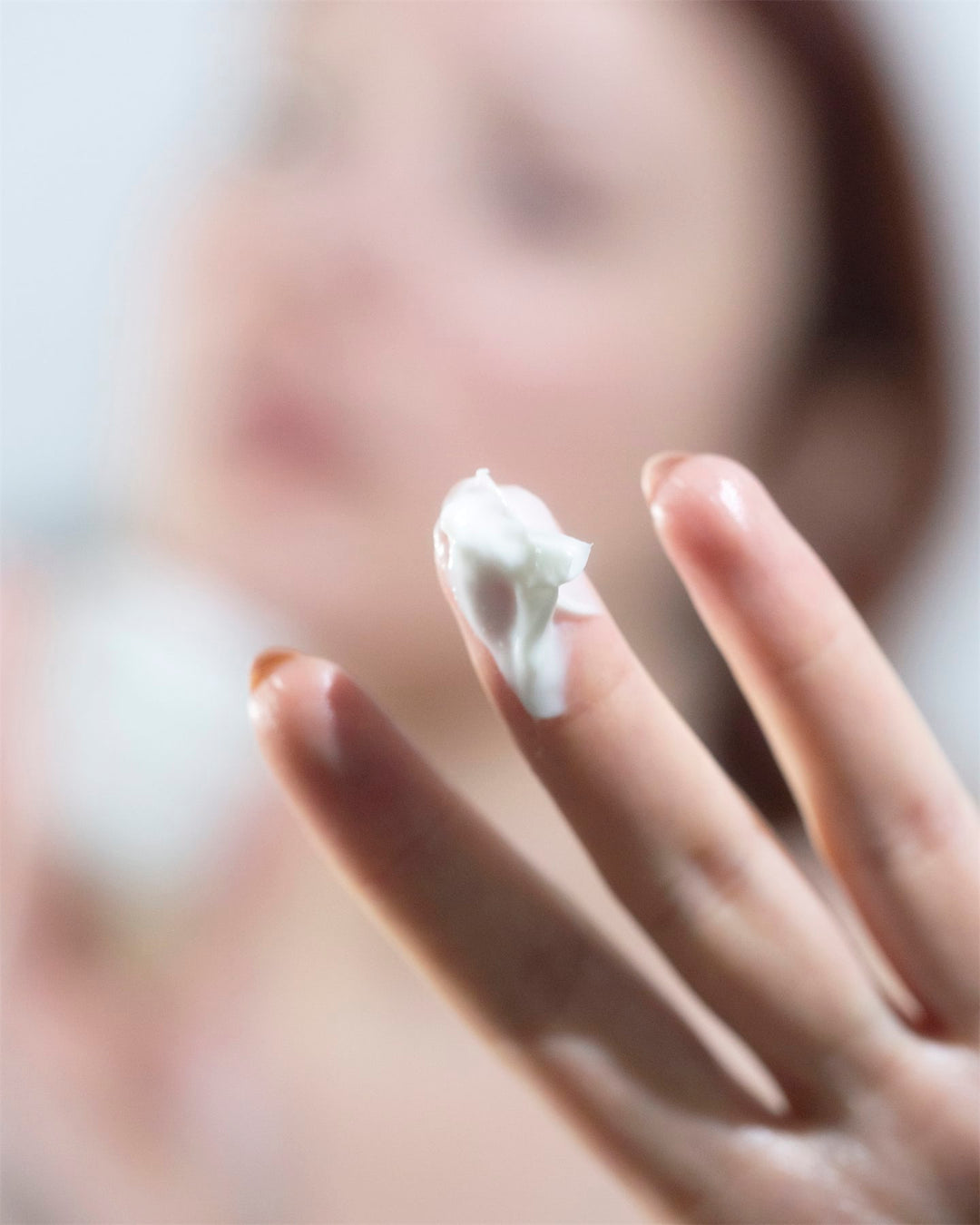 Hyaluronic Acid & Niacinamide Renewing Cream